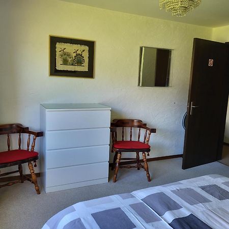 Appartement In Hus Signal Met Prachtig Uitzicht Op De Bergen 클로스터스 외부 사진