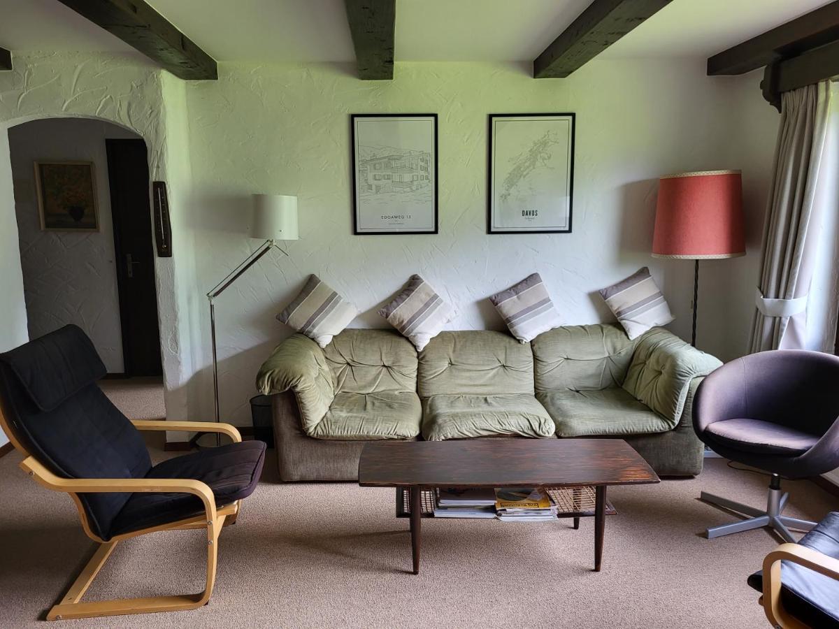 Appartement In Hus Signal Met Prachtig Uitzicht Op De Bergen 클로스터스 외부 사진